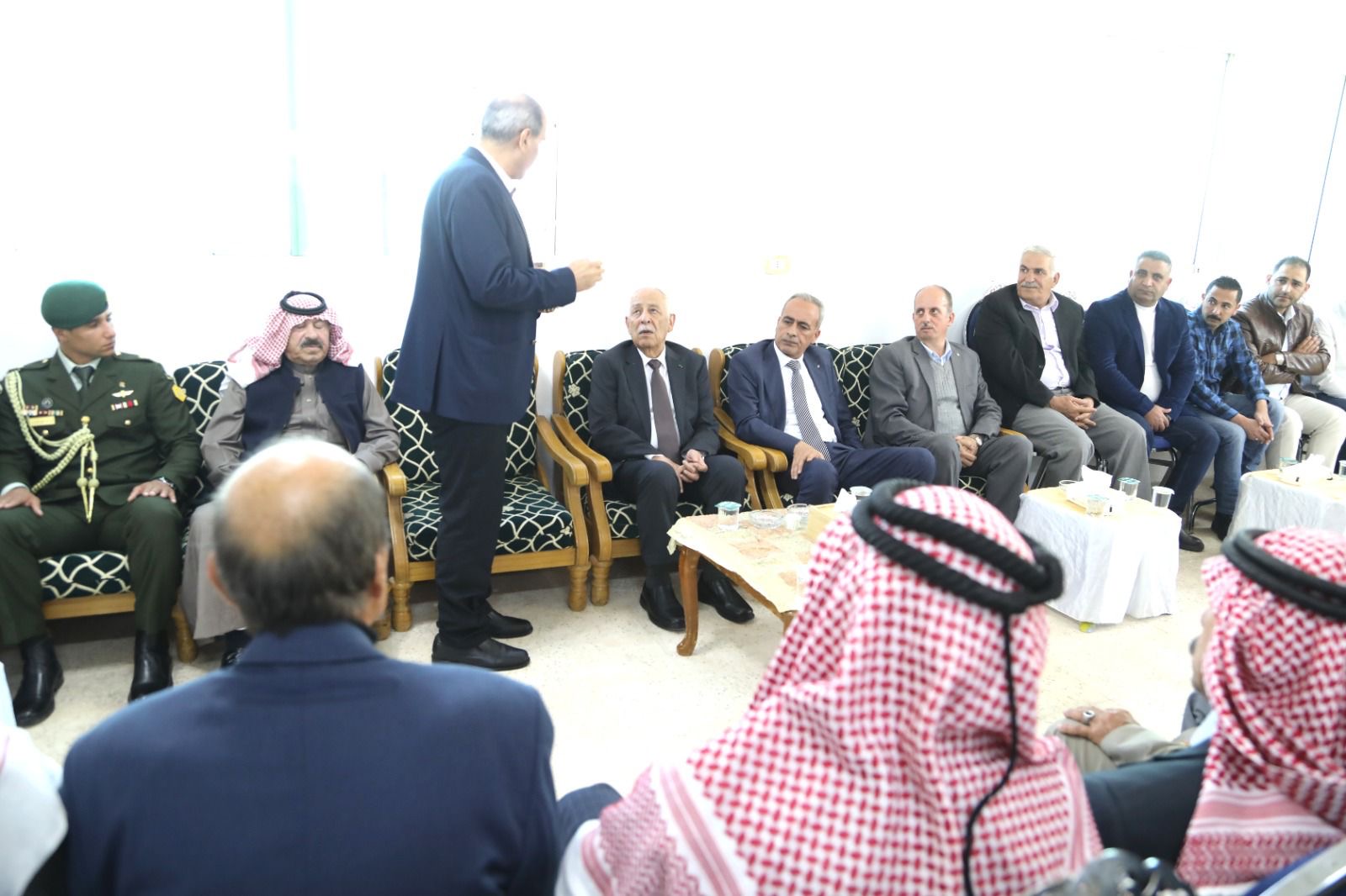 مندوبا عن الملك وولي العهد...العيسوي يعزي آل الذيب والجريسات والنمري ومقطش