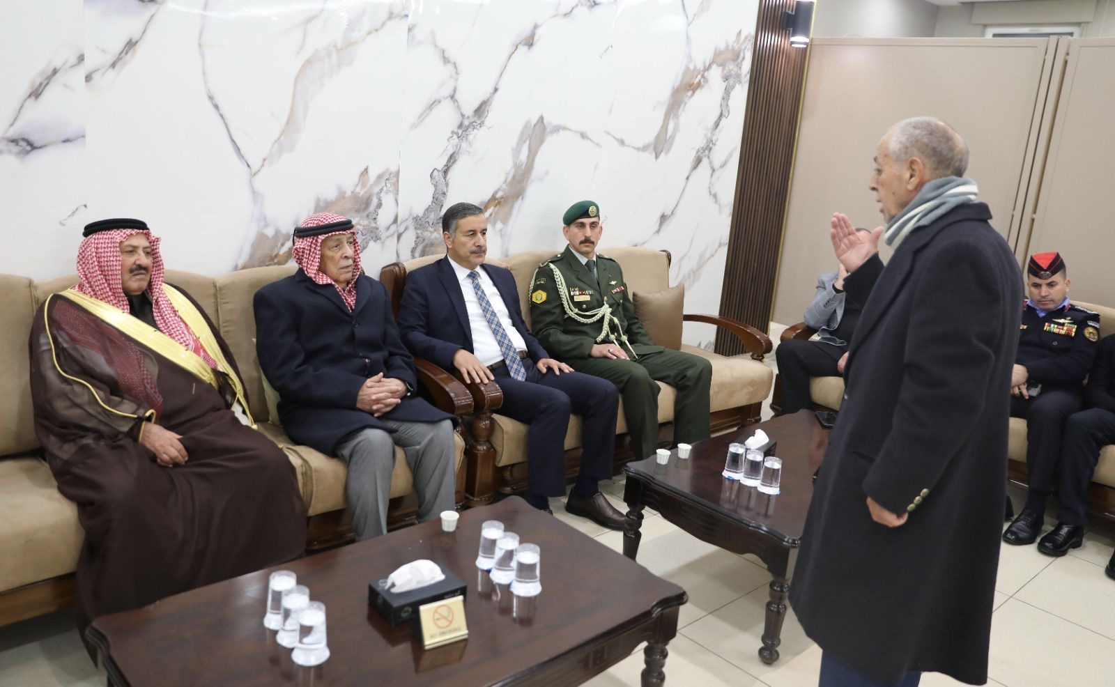 مندوبًا عن الملك وولي العهد... العيسوي يعزي الجيتاوي والنسور والعطيات والحداد