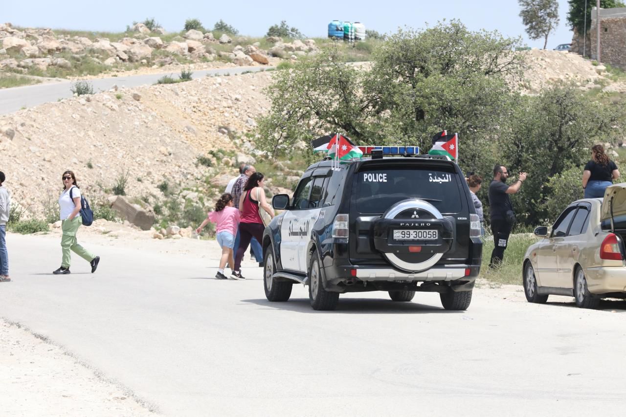 صورة حول : الأمن العام يواصل حملات حماية البيئة في المملكة الأمن العام يواصل حملات حماية البيئة في المملكة