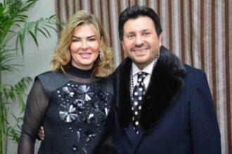 زوجة هاني شاكر تكشف حقيقة صوره المسربة من داخل المستشفى