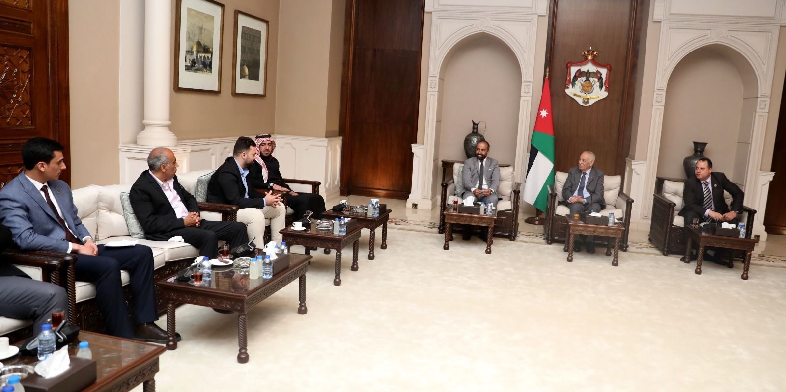 العيسوي: الملك يرسخ نهجا قياديا يقوم على قراءة التحولات بوعي والتعامل مع التحديات بمنهج استباقي