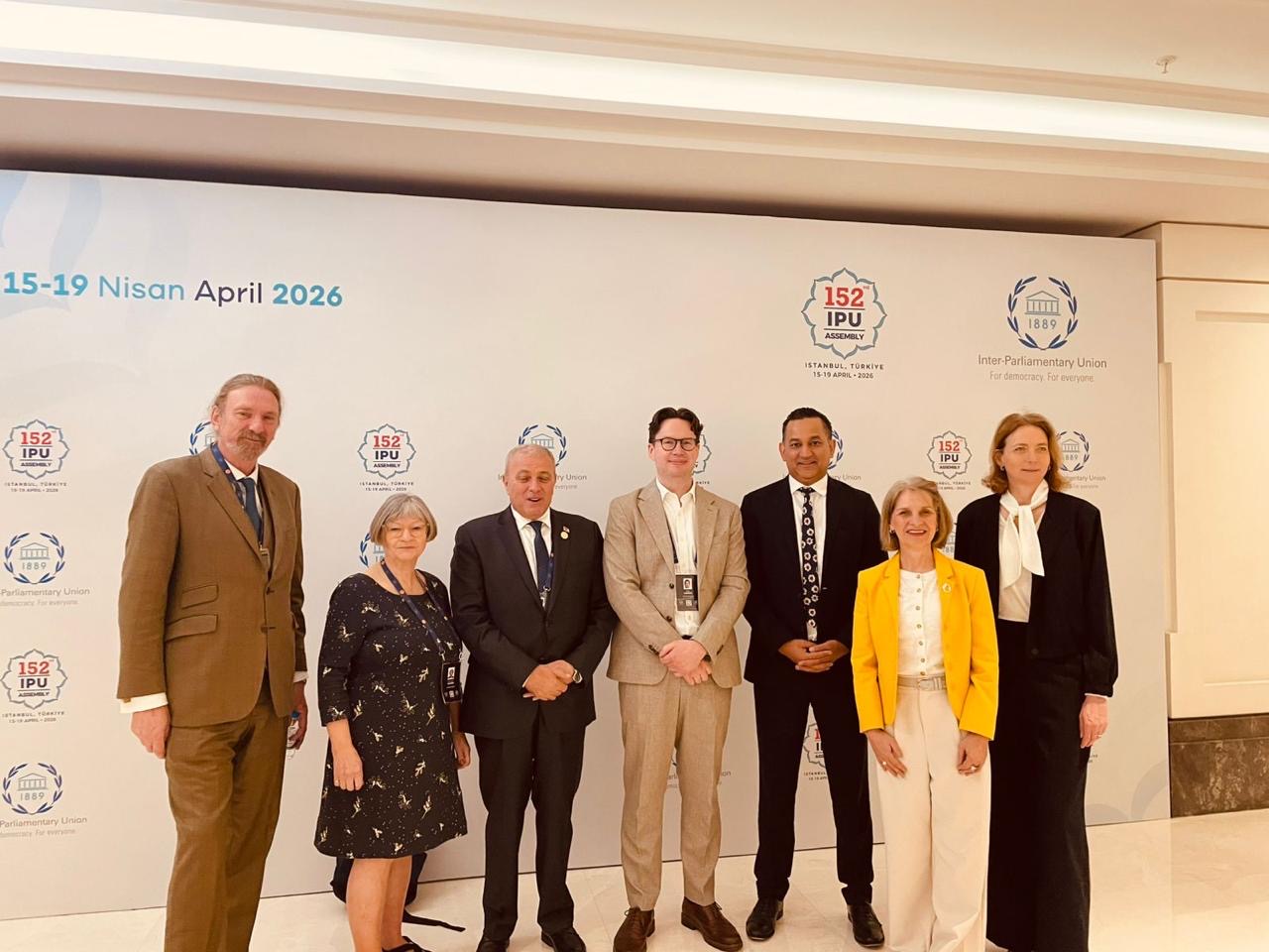 صورة حول : عطية يؤكد عمق العلاقات الأردنية البريطانية عطية يؤكد عمق العلاقات الأردنية البريطانية