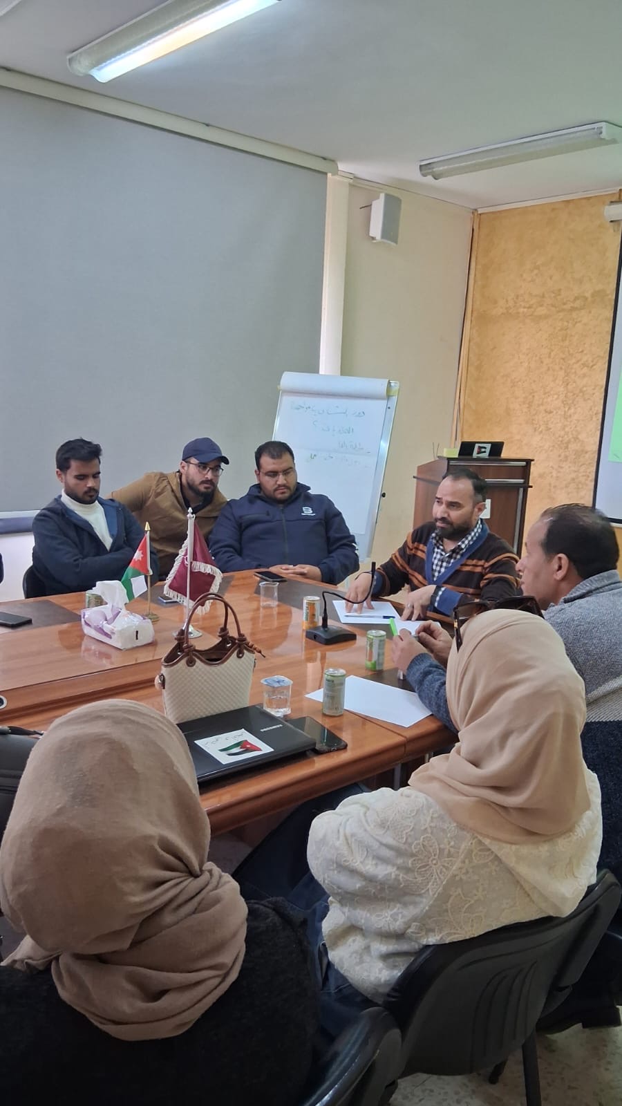 صورة حول : ورشة عمل "دور الشباب بتعزيز السلم والأمن المجتمعي " في الطفيلة ورشة عمل "دور الشباب بتعزيز السلم والأمن المجتمعي " في الطفيلة