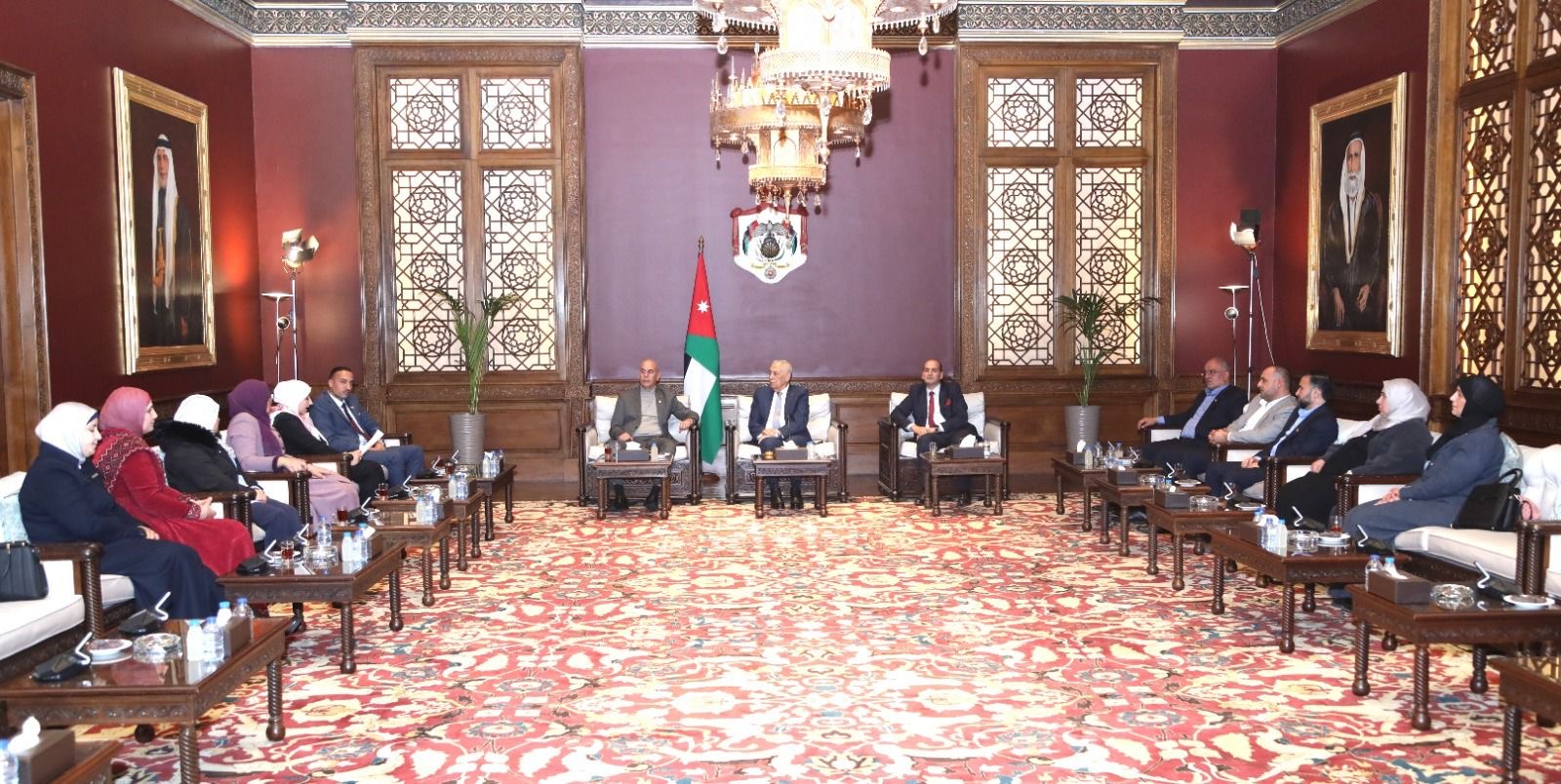 العيسوي: الملك يقود تحركات دبلوماسية فاعلة تضع المصالح الوطنية في مقدمة الأولويات