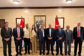 "المبادرة النيابية" تزور مؤسسة الإذاعة والتلفزيون