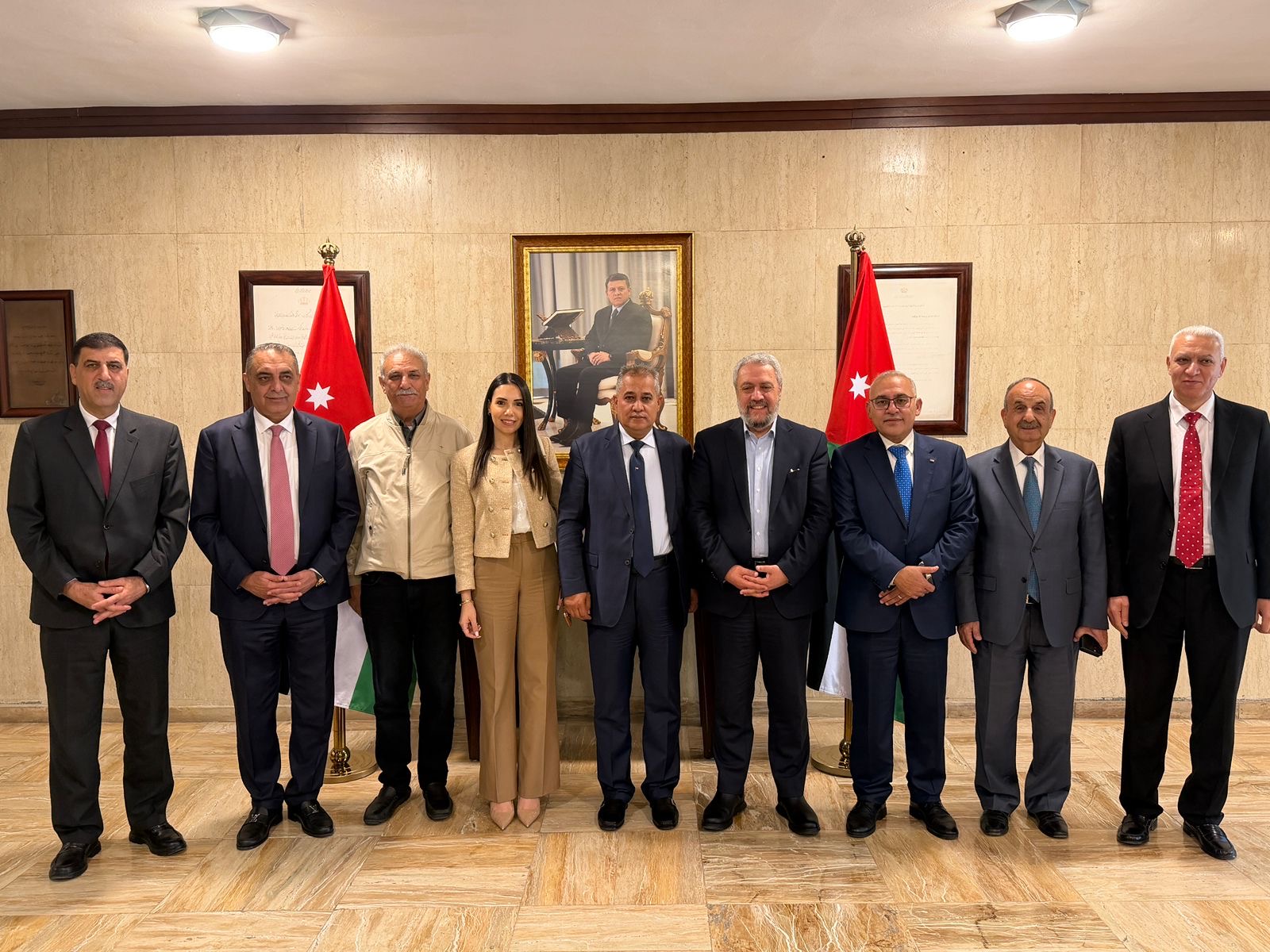 "المبادرة النيابية" تزور مؤسسة الإذاعة والتلفزيون