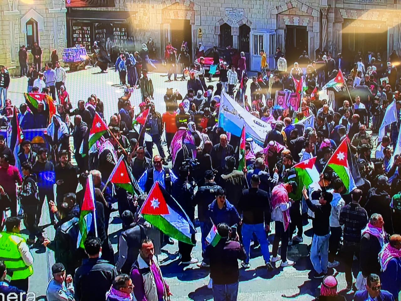 مسيرات في وسط عمّان دعماً للمواقف الملكية تجاه القضية الفلسطينية