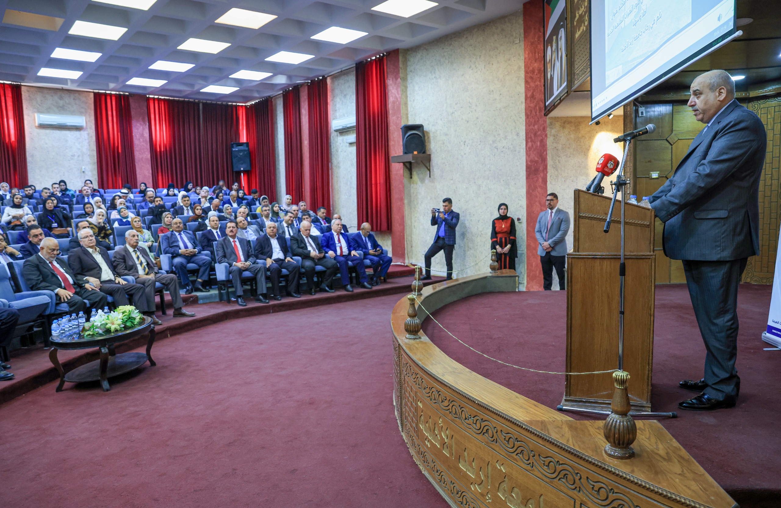 القاضي يرعى أعمال مؤتمر "تجديد الممارسات التربوية في ضوء التغيرات التعليمية الحديثة"