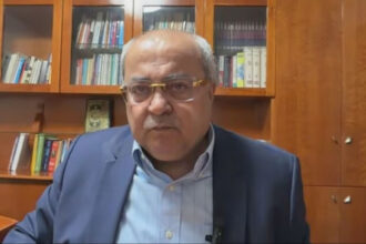 الطيبي يلتقي رئيس الوزراء الإسباني بيدرو سانشيز في برشلونة