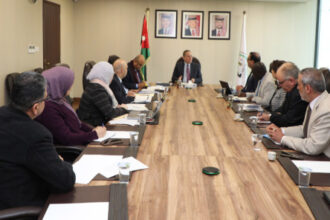 الخريسات يبحث تنفيذ مرصد الأمن الغذائي العربي