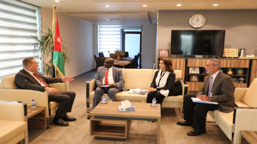 الخريسات يبحث مع الفاو تعزيز الأمن الغذائي