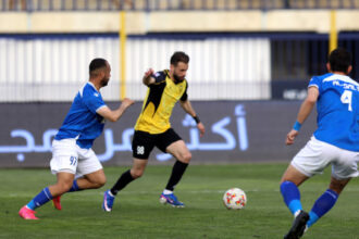 الحسين ينفرد بصدارة الدوري بعد خماسية السلط