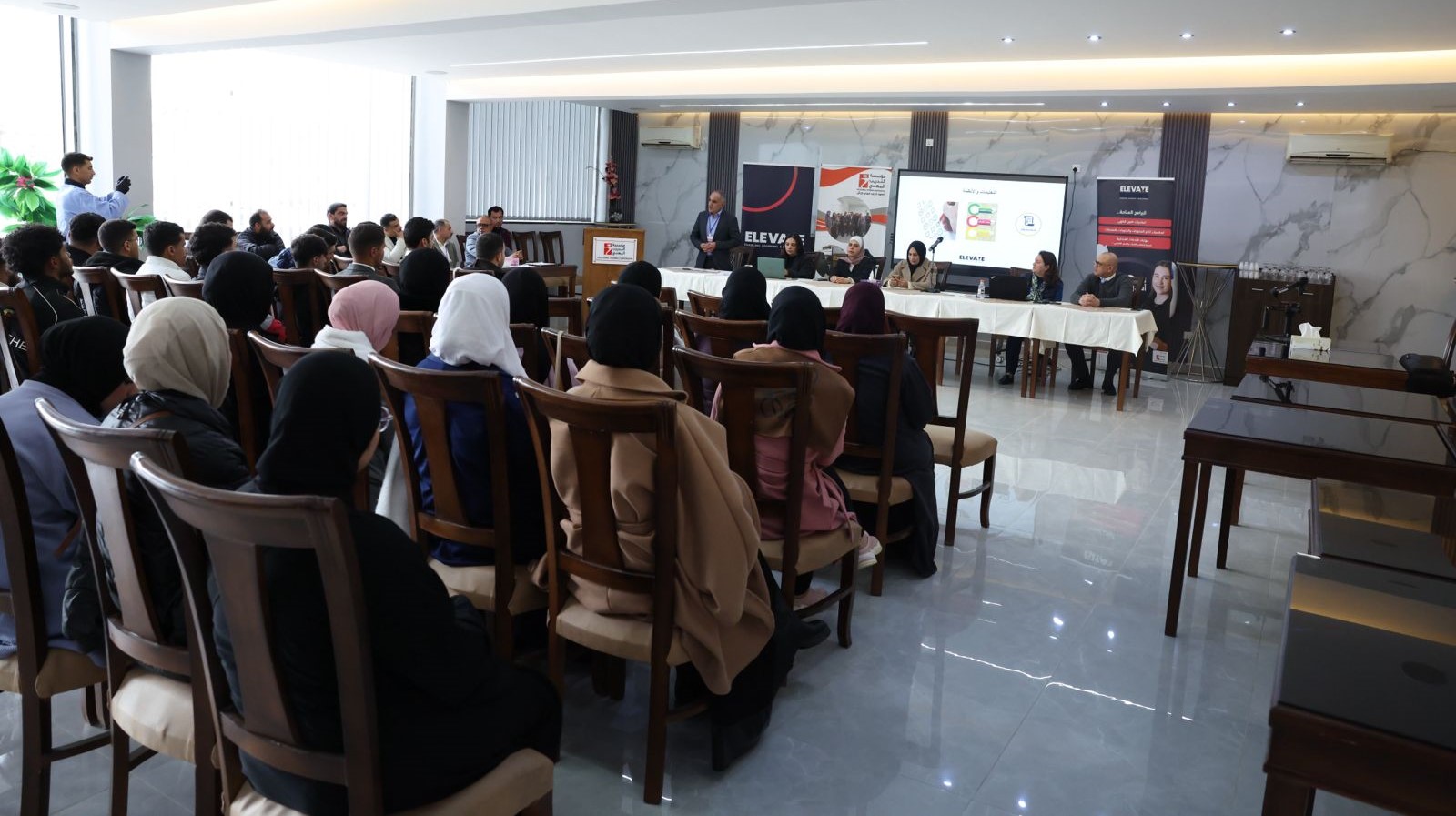 صورة حول : انطلاق برنامج ELEVATE لتدريب الشباب في الطهي انطلاق برنامج ELEVATE لتدريب الشباب في الطهي