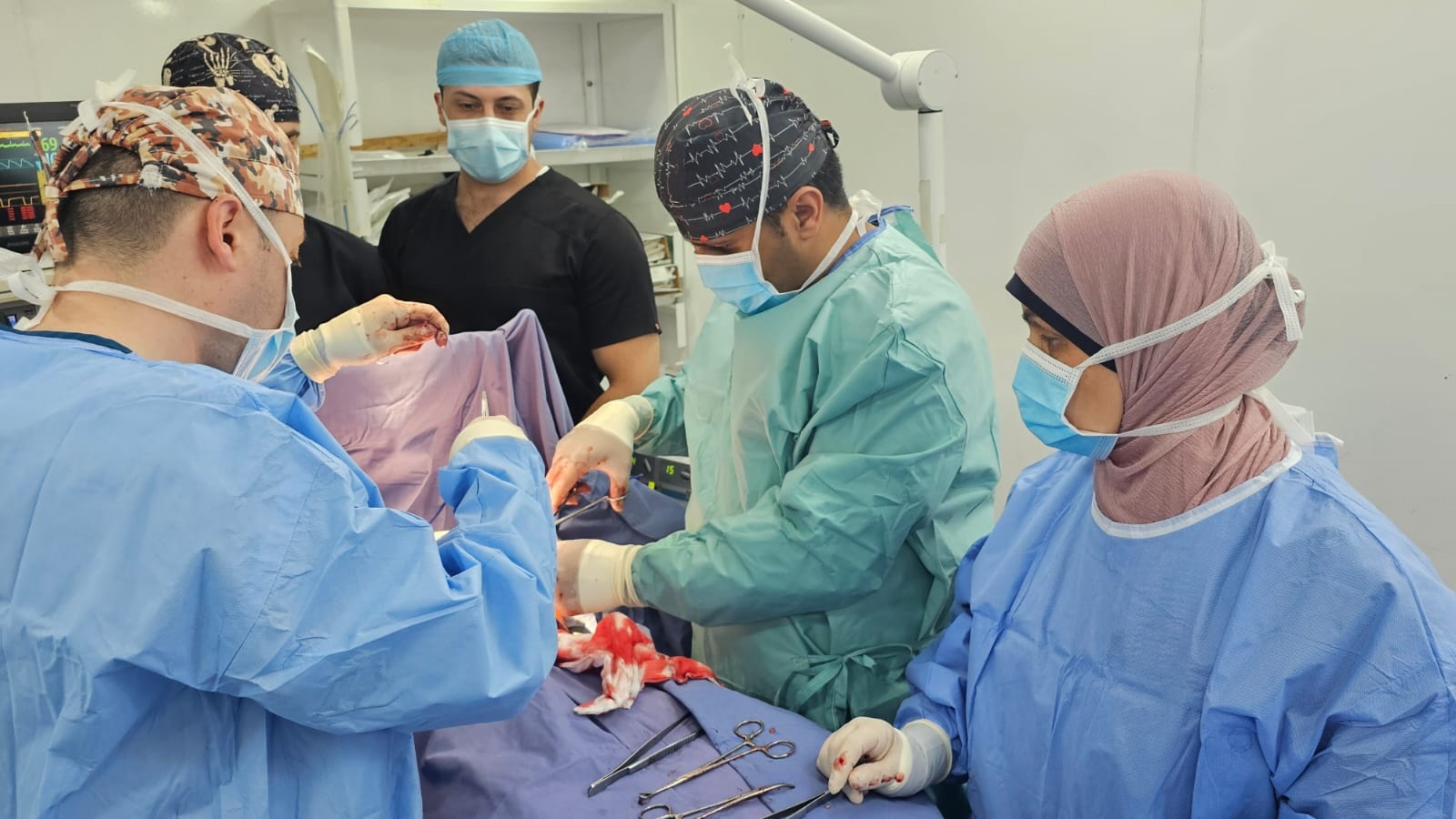 صورة حول : الميداني الأردني بنابلس يستأصل ورماً خبيثاً الميداني الأردني بنابلس يستأصل ورماً خبيثاً