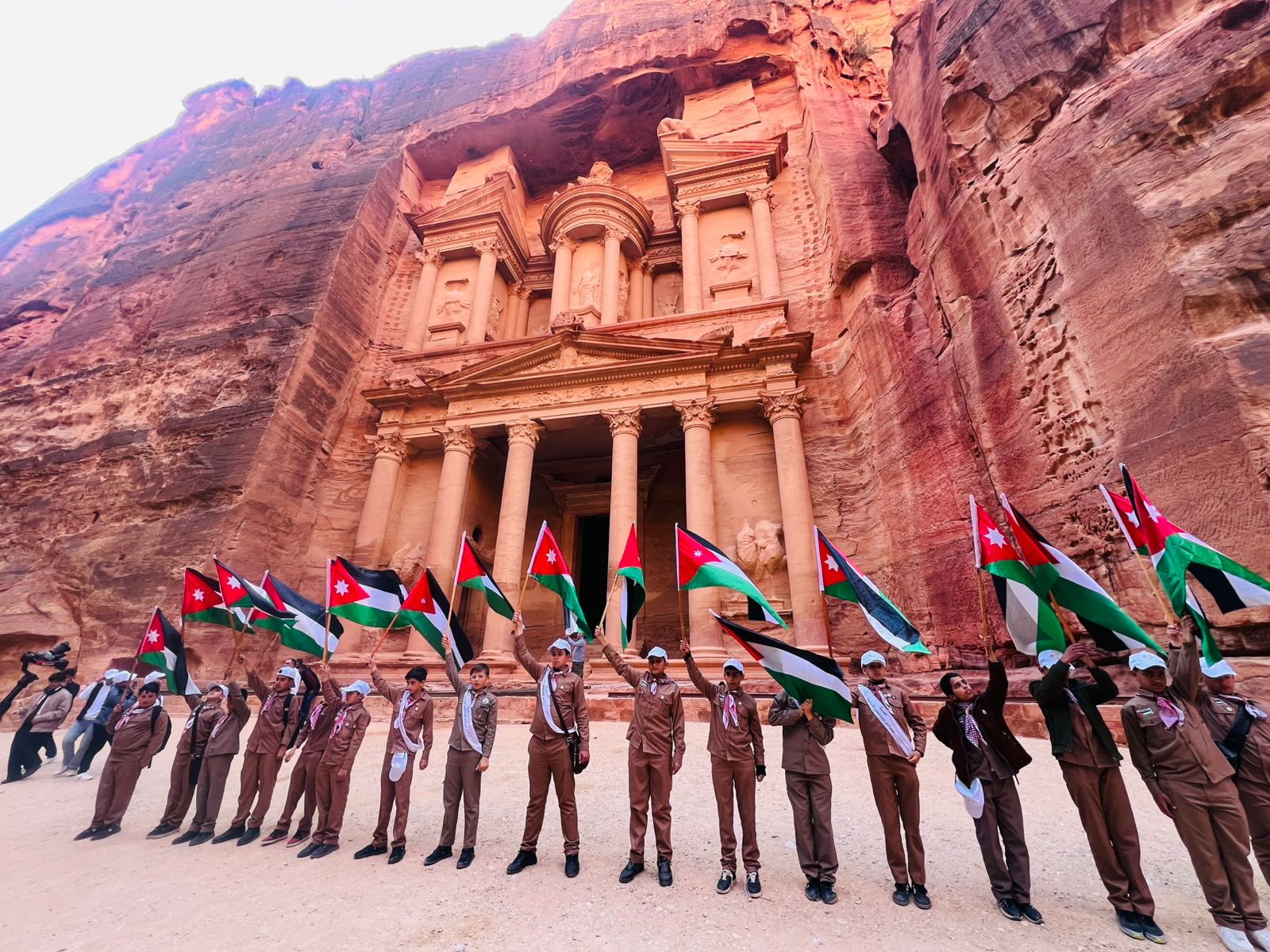 البترا تحتضن البطولة الوطنية للابتكار والروبوت