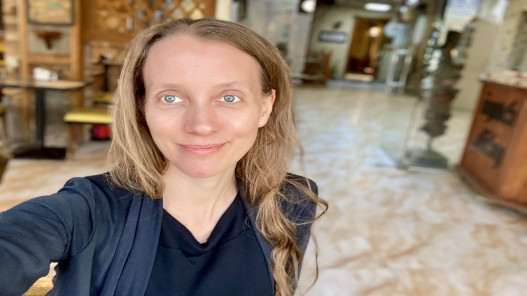 كتائب حزب الله: سنفرج عن الصحفية الأميركية كيتلسون