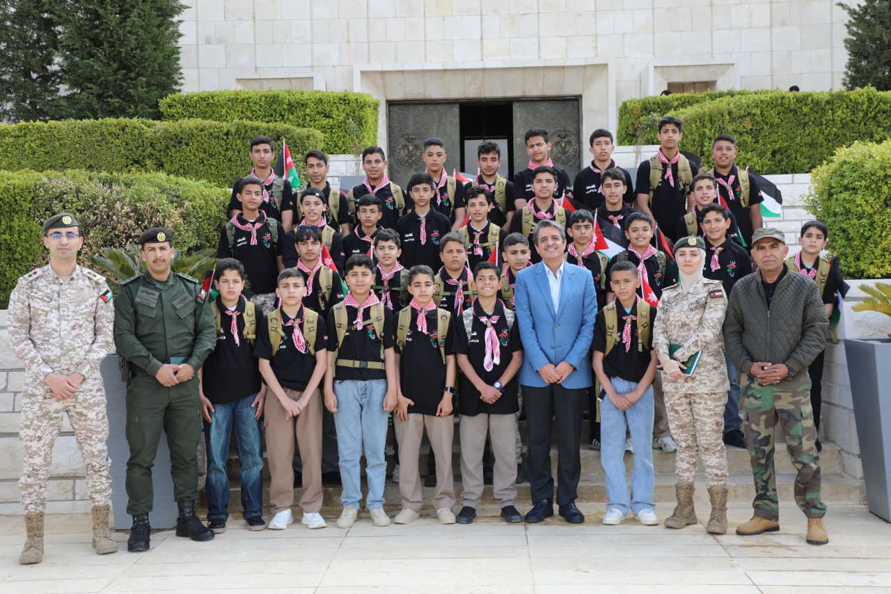 صورة حول : العدوان يطلق معسكرًا كشفيًا لتتبع مسار الثورة العدوان يطلق معسكرًا كشفيًا لتتبع مسار الثورة