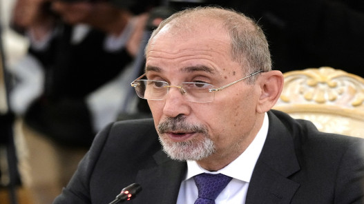 صورة حول : الصفدي يبحث عربيا تثبيت التهدئة في المنطقة الصفدي يبحث عربيا تثبيت التهدئة في المنطقة