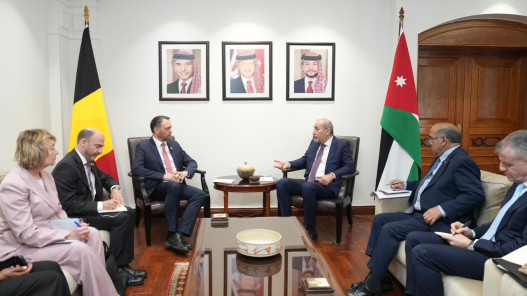 الصفدي ونظيره البلجيكي يبحثان تصعيد المنطقة