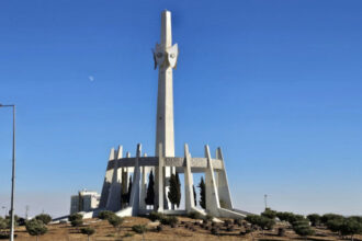 أمانة عمّان تزيل دوّار التطبيقية لتحسين السير