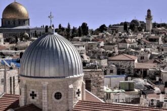 رجال دين مسيحيون يشيدون بالقيادة الهاشمية