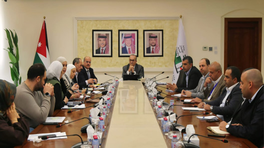 الأشغال: متابعة تنفيذ رؤية التحديث الاقتصادي