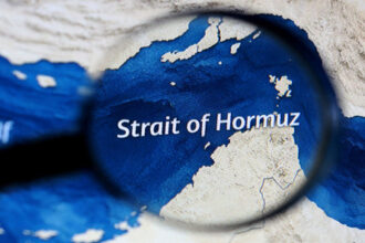 “الفاو” تحذر من أزمة غذاء عالمية بسبب هرمز