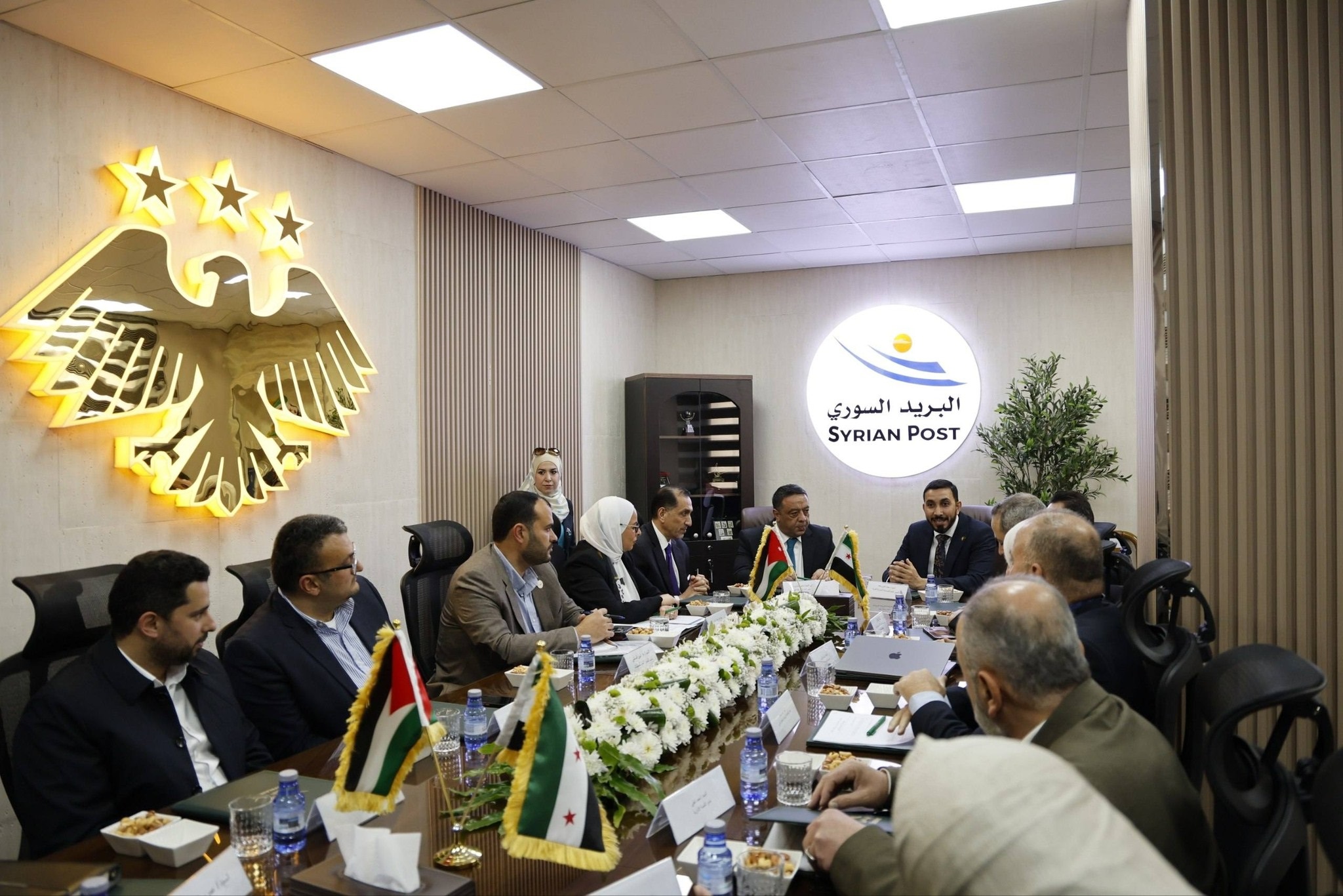 الأردن وسوريا يبحثان تعزيز التعاون في الخدمات البريدية والرقمية والتجارة الإلكترونية
