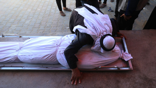 صورة حول : شهيد وإصابات بغارات إسرائيلية على غزة شهيد وإصابات بغارات إسرائيلية على غزة