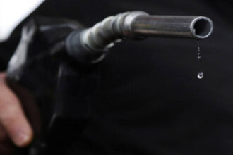 روسيا تفرض حظرًا على تصدير البنزين حتى نهاية يوليو للحفاظ على الإمدادات المحلية