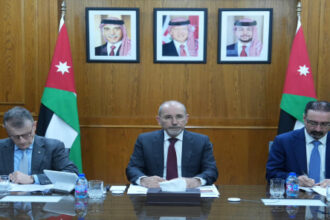 الصفدي يشارك في اجتماع وزاري حول تطورات مضيق هرمز