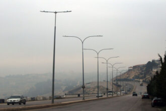 طقس بارد نسبيا الجمعة وتحسن الأجواء ظهرا