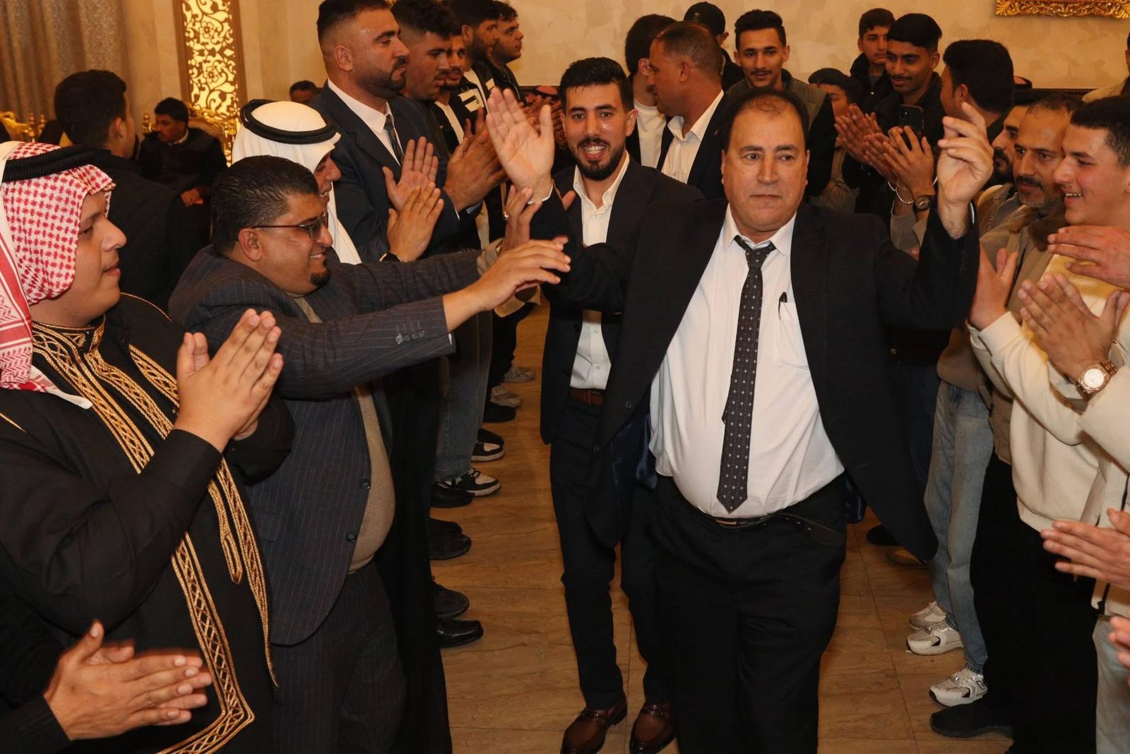 مادبا تحتفي بزفاف رعد أبو اصليح.. مهرجان جماهيري حاشد يزيّن قصر السليمان