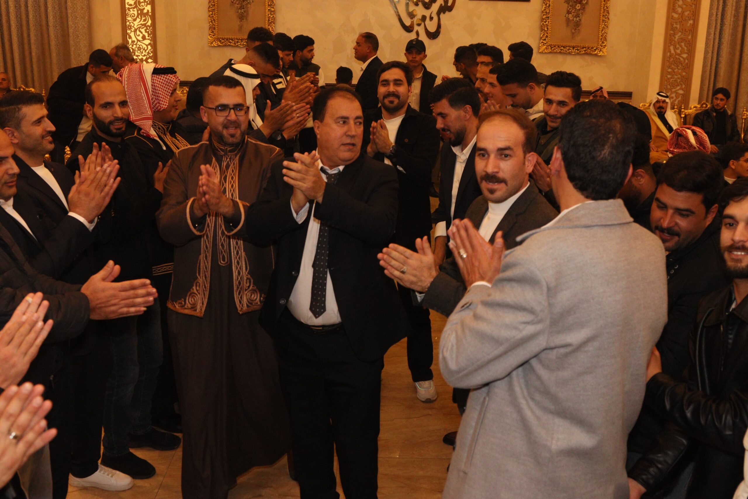 مادبا تحتفي بزفاف رعد أبو اصليح.. مهرجان جماهيري حاشد يزيّن قصر السليمان