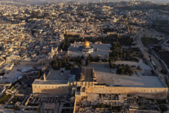 الأردن يدين اقتحامات المستوطنين للأقصى ويؤكد: لا سيادة لإسرائيل على القدس