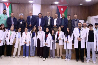 يوم طبي مجاني في مخيم إربد احتفاءً بيوم العلم