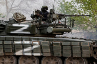 مقتل 3 أشخاص بينهم طفل في هجوم روسي على أوديسا الأوكرانية