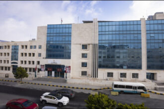 الأردن والسعودية يبحثان تطوير مشروع الربط السككي