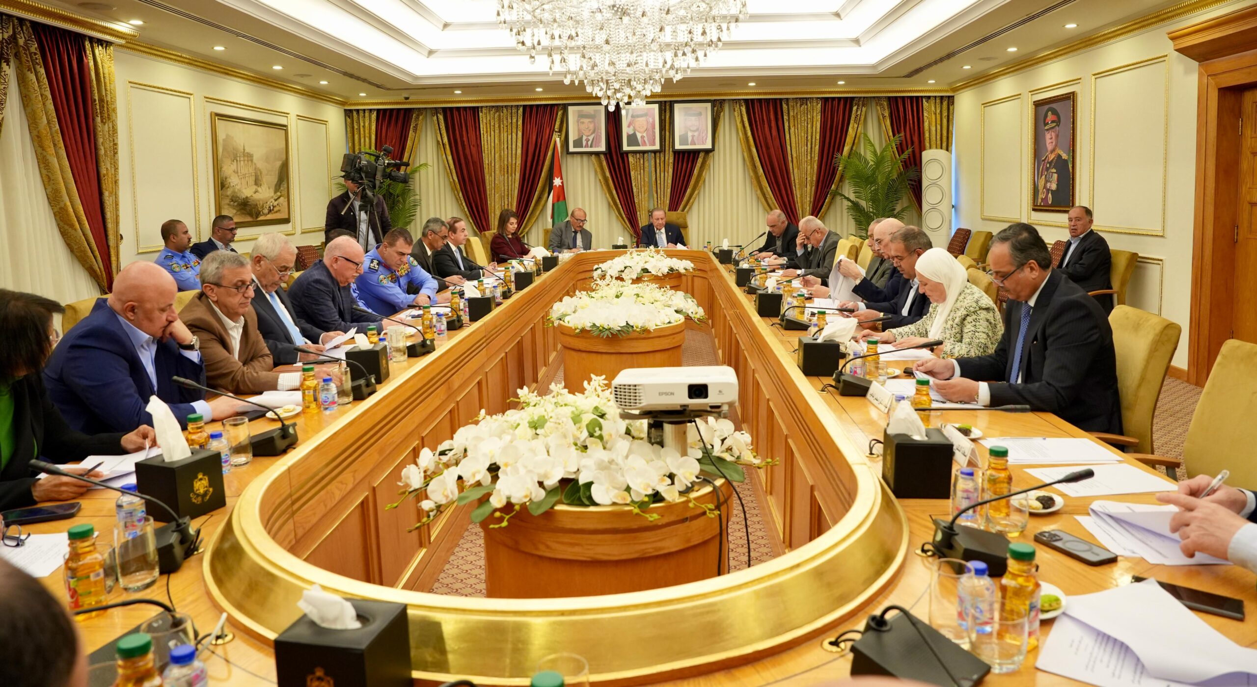 الأعيان تقر قانوني الأحوال المدنية والسير 2026