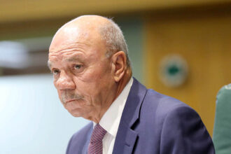 رئيس مجلس الأعيان يهنئ الطوائف المسيحية بعيد الفصح ويؤكد تماسك الوحدة الوطنية