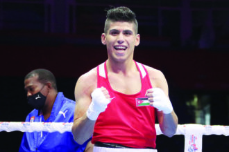 زياد عشيش يتأهل إلى نهائي بطولة آسيا للملاكمة ويضمن ميدالية للأردن