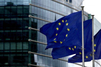 المفوضية الأوروبية تقترح استئناف اتفاق التعاون مع سوريا