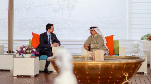 ولي العهد يؤكد عمق الشراكة مع البحرين ودول الخليج