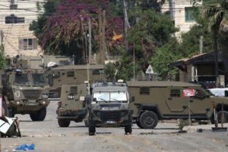 الاحتلال يقتحم مدن الضفة ويهدم منزلاً في الخليل