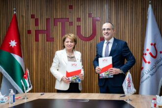 الحكومة وجامعة الحسين التقنية توقعان مذكرة ذكاء اصطناعي