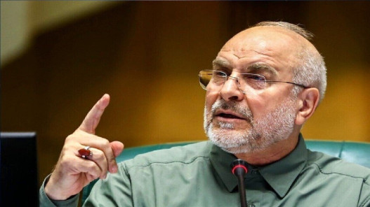 قاليباف: فتح مضيق هرمز غير ممكن حاليا