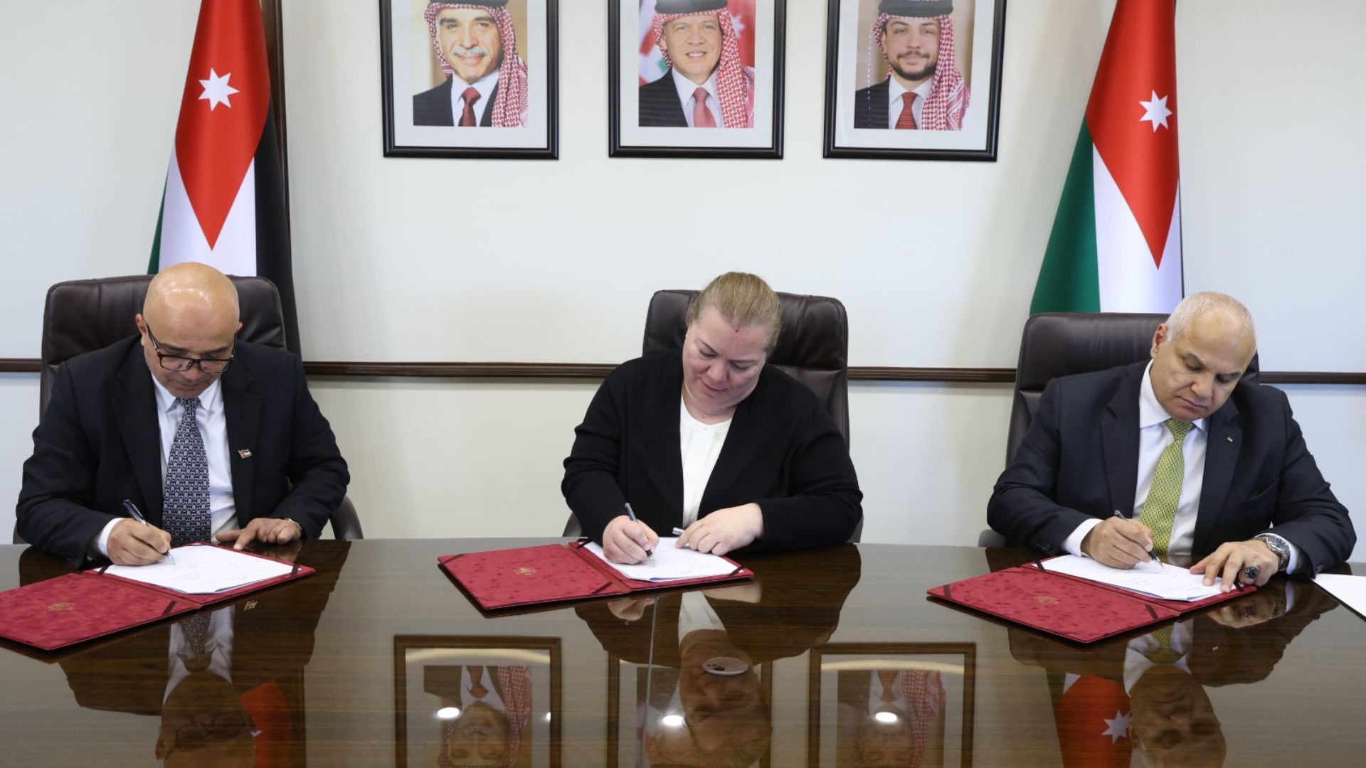 توقيع اتفاقية لدعم توسعة مصنع شوكولاتة في معان