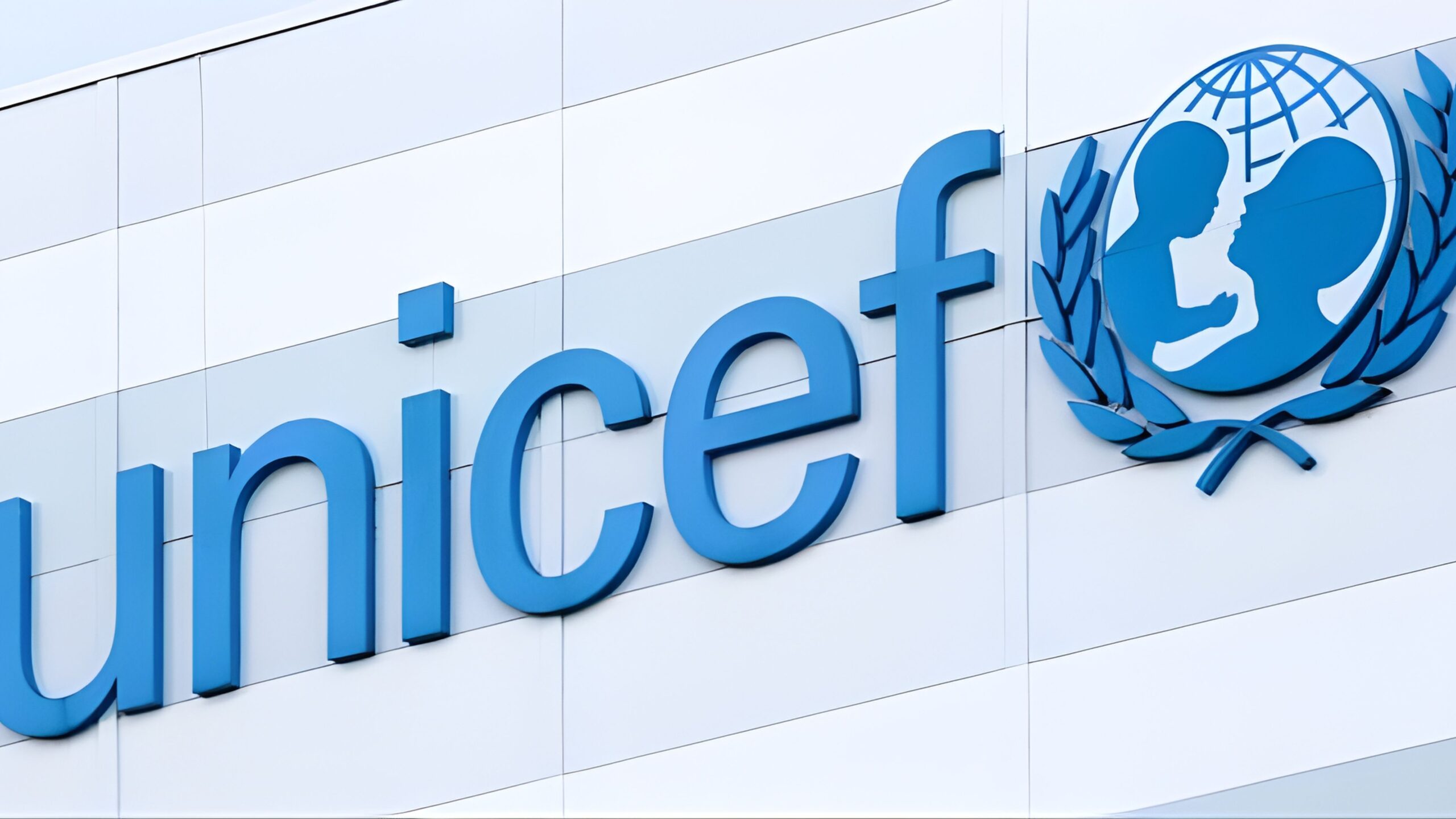 صورة حول : نحو 600 طفل بين قتيل وجريح منذ تجدد الاشتباكات في لبنان نحو 600 طفل بين قتيل وجريح منذ تجدد الاشتباكات في لبنان