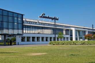 لامبورغيني: توقف مبيعاتنا بالشرق الأوسط بسبب الصراع