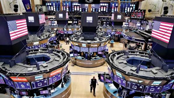 انخفاض مؤشر نازداك وارتفاع نفط وست تكساس